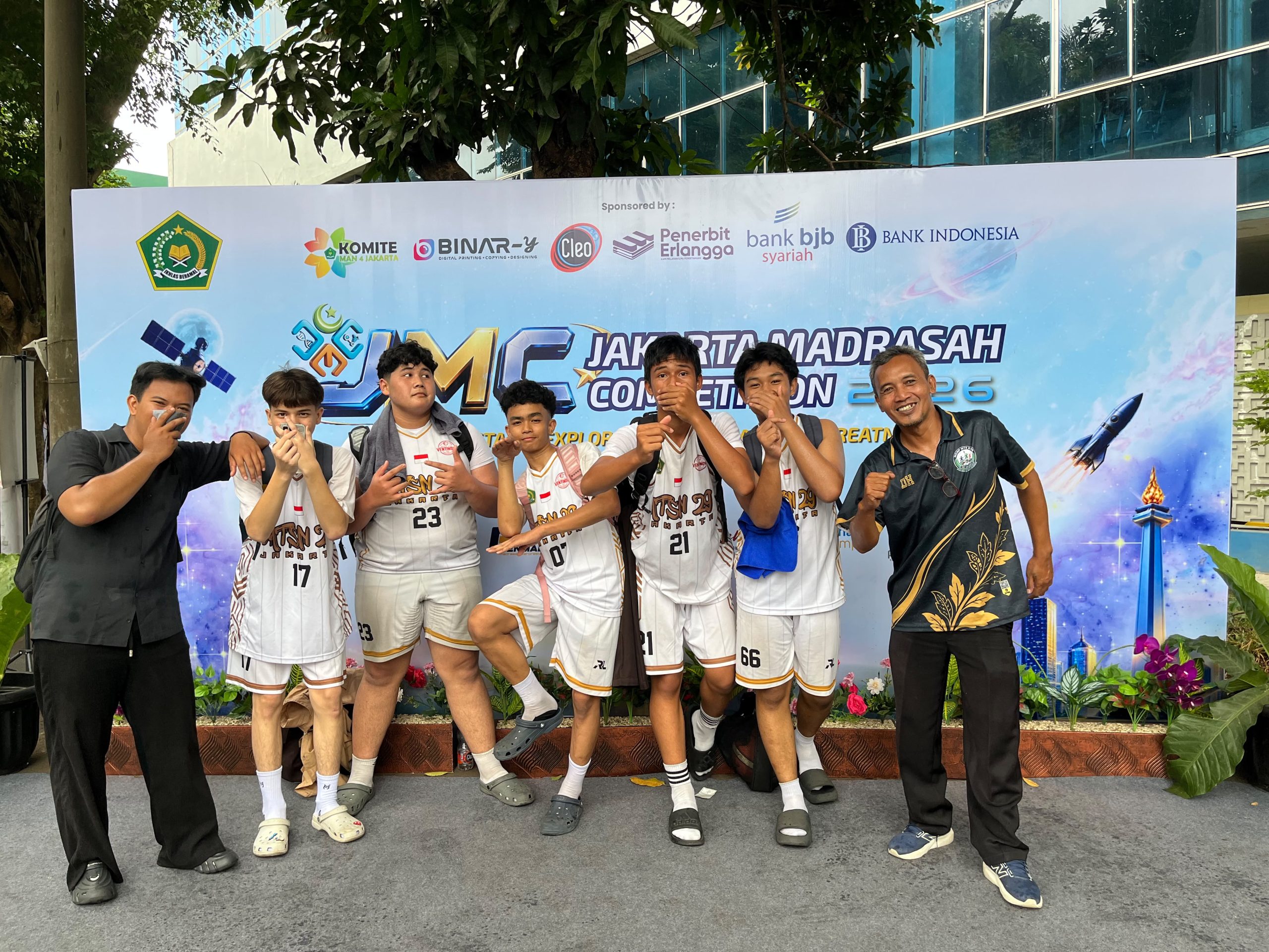Tampil Solid dan Penuh Semangat, Tim Basket Putra MTsN 29 Jakarta Timur Raih Juara 3 JMC 2026